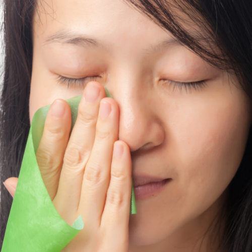 Oily Skin and Moisturizers: Do they go together?