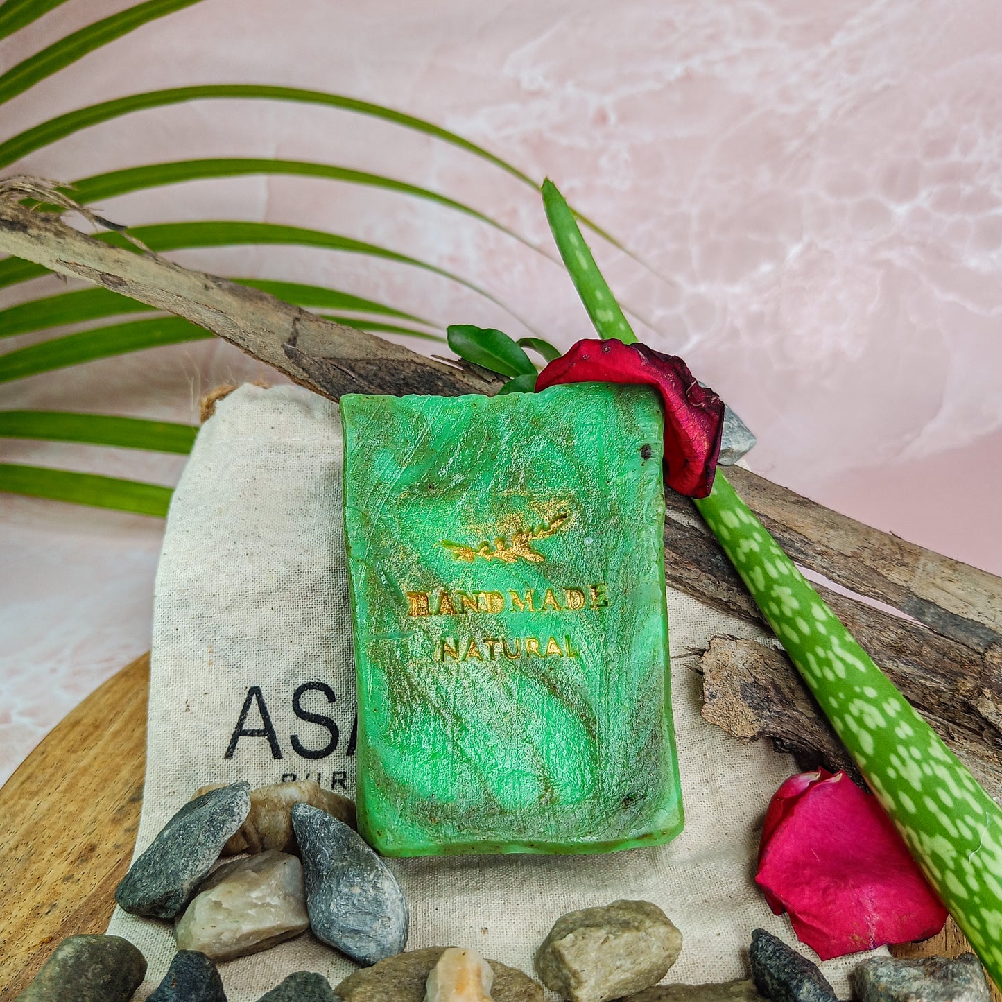 Hydrating Antiseptic Aloe Neem Soap